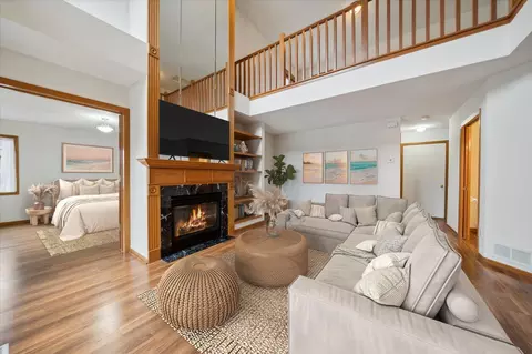 1802 Hunter Hill Rd, Hudson, WI 54016
