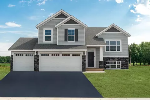 4710 7th St NE, Saint Cloud, MN 56304