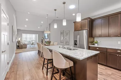 618 Liberty Way, Vadnais Heights, MN 55127