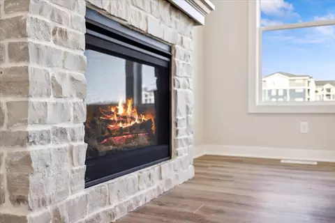 Living - 2555 Sofia Ln, Hudson, WI 54016 photo 2 of 4