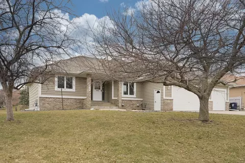 19767 Iteri Pl, Lakeville, MN 55044