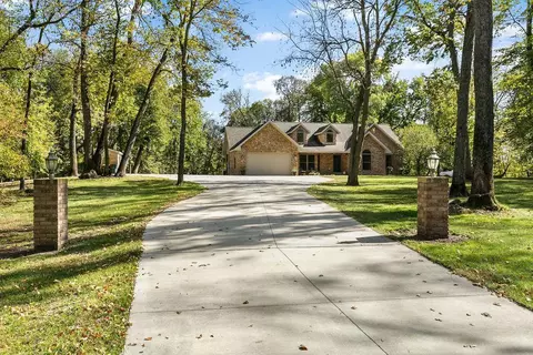 21527 62nd St NW, Sunburg, MN 56289