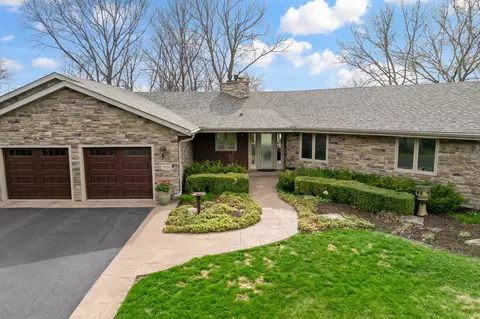 7934 Ithaca Ln N, Maple Grove, MN 55311