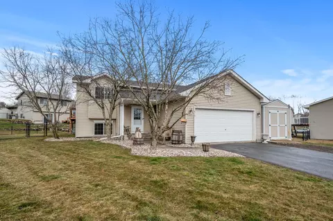 515 Brookhaven Dr, Hammond, WI 54015