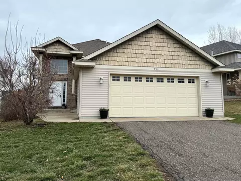 503 Rodeo Dr, Buffalo, MN 55313