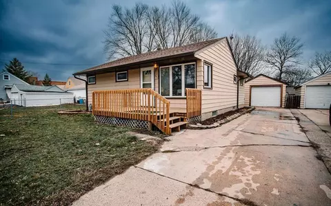107 19th St NE, Austin, MN 55912