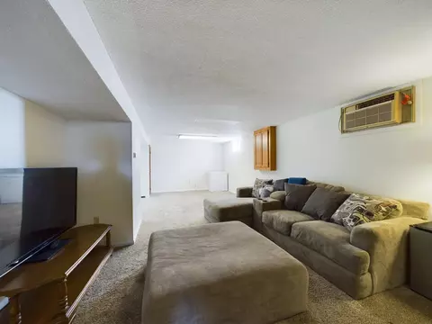 2058 Copper Ln, Eagan, MN 55122 photo 14