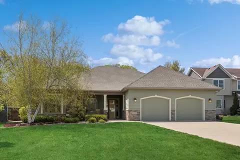 809 Quie Ln, Northfield, MN 55057