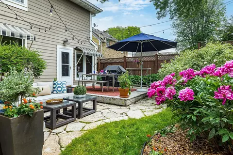 Exterior - 4824 Maple Rd, Edina, MN 55424 photo 4 of 6