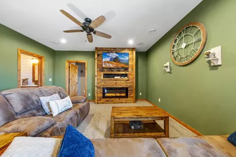 Living - 153 Shoreview Dr, Elysian, MN 56028 photo 5 of 6