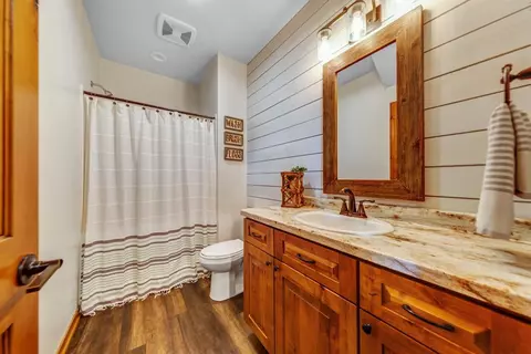 Bath - 153 Shoreview Dr, Elysian, MN 56028 photo 6 of 6