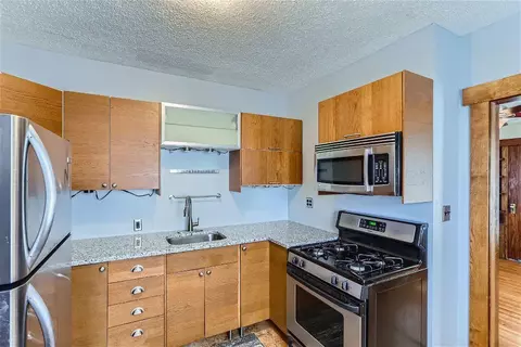 917 Smith Ave S, West Saint Paul, MN 55118