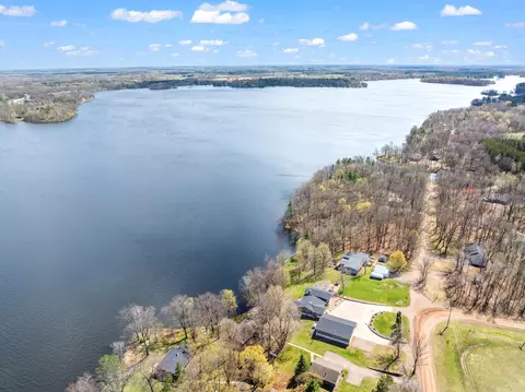 28014 N Lake Dr, Mora, MN 55051