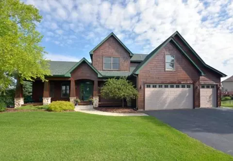 1750 Sterling Rd, Waconia, MN 55387