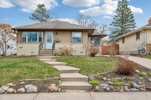 1494 Kent St, Saint Paul, MN 55117