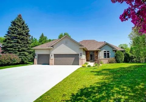 1575 Amundson Ln, Stillwater, MN 55082
