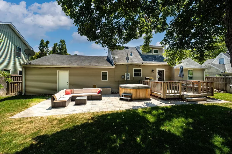 Exterior - 7640 W 14th St, Saint Louis Park, MN 55426 photo 6 of 8