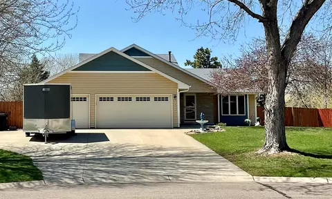 2529 129th Ln NW, Coon Rapids, MN 55448