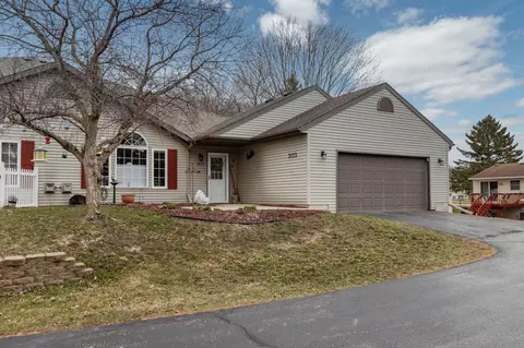3123 Northern Valley Dr NE, Rochester, MN 55906