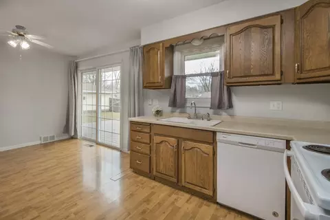 3300 Canterbury Dr, Bloomington, MN 55431 photo 6