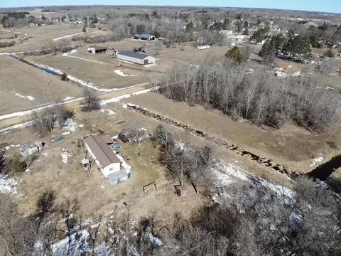 854 3rd St SW, Staples, MN 56479
