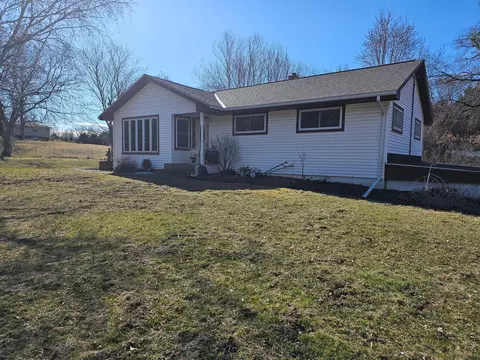 6895 Glen Rd, Woodbury, MN 55129