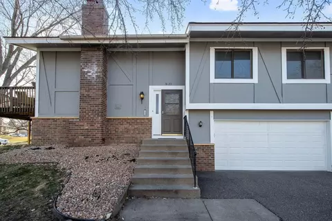 7623 Wedgewood Way N, Maple Grove, MN 55311