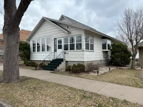502 E Howard St, Winona, MN 55987