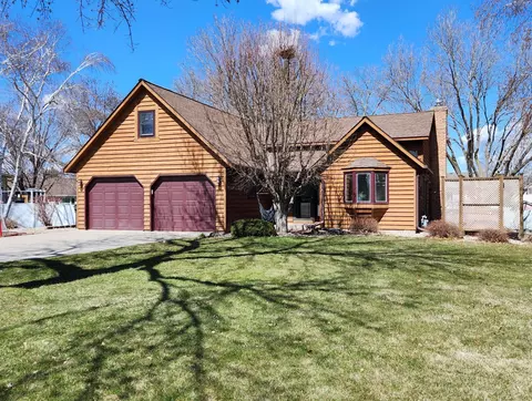 Exterior - 2708 13th Ave NW, Willmar, MN 56201 photo 2 of 12