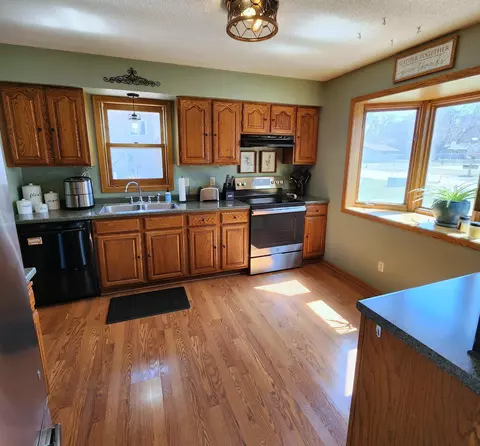 Kitchen - 2708 13th Ave NW, Willmar, MN 56201 photo 1 of 4