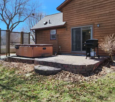 Exterior - 2708 13th Ave NW, Willmar, MN 56201 photo 12 of 12