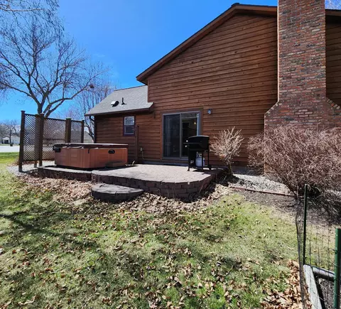 Exterior - 2708 13th Ave NW, Willmar, MN 56201 photo 11 of 12