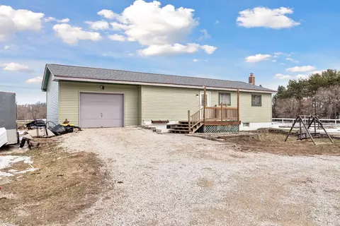 539 305th Ave NW, Cambridge, MN 55008