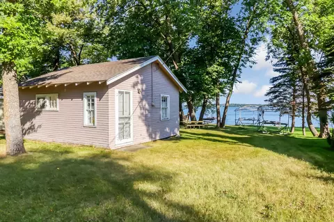 21701 Broadwater Dr, Pelican Rapids, MN 56572