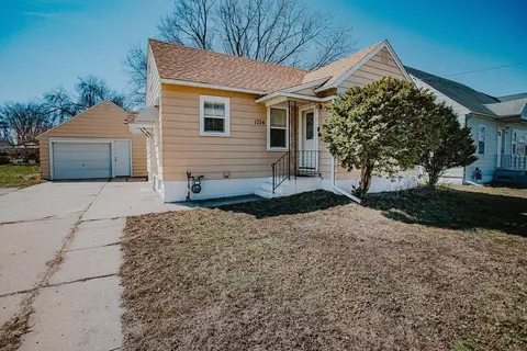 1714 1st Ave NE, Austin, MN 55912