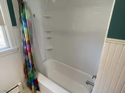 Bath - 1846 210th St, Hendrum, MN 56550 photo 3 of 5