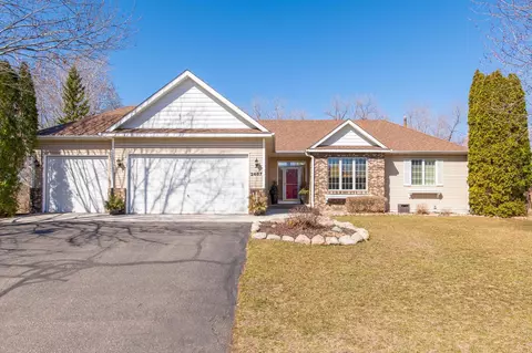 2487 Lano St, Chaska, MN 55318