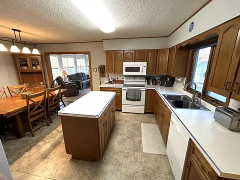 243 E Dahlstrom Ave, Appleton, MN 56208 photo 12