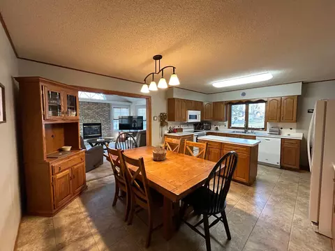 243 E Dahlstrom Ave, Appleton, MN 56208 photo 10
