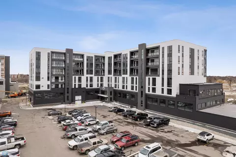 300 Main Ave #706, Fargo, ND 58103