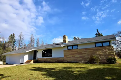 26639 440th Ave, Roseau, MN 56751