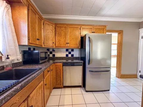 Kitchen - 26 16th Ave N, Saint Cloud, MN 56303 photo 3 of 11
