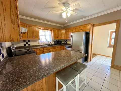 Kitchen - 26 16th Ave N, Saint Cloud, MN 56303 photo 7 of 11