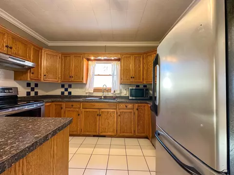 Kitchen - 26 16th Ave N, Saint Cloud, MN 56303 photo 9 of 11