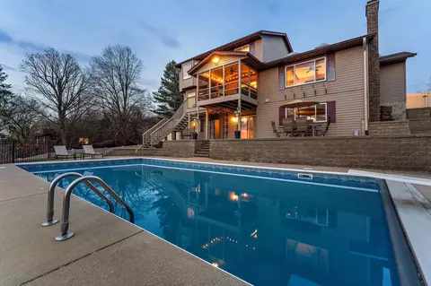 4785 Richard Ln, Eagan, MN 55122 photo 2