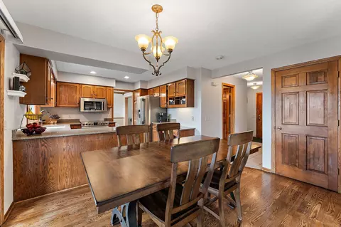 4785 Richard Ln, Eagan, MN 55122 photo 10