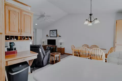 Dining - 420 8th St SW, Plainview, MN 55964 photo 1 of 1