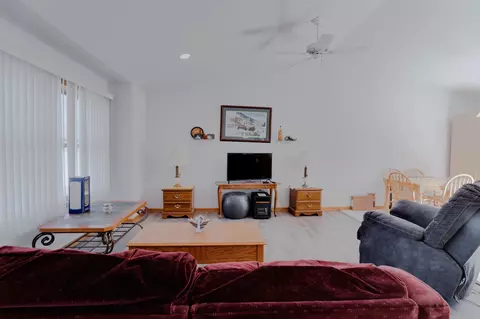 Bedroom - 420 8th St SW, Plainview, MN 55964 photo 1 of 6