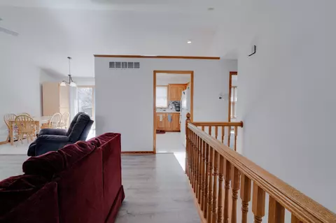 Entry Way - 420 8th St SW, Plainview, MN 55964 photo 1 of 2