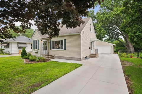 3925 Alabama Ave S, Saint Louis Park, MN 55416